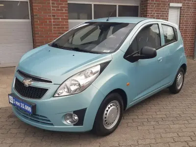 Używany Chevrolet Spark 68 KM (50 kW) 2010 Niebieski Hatchback