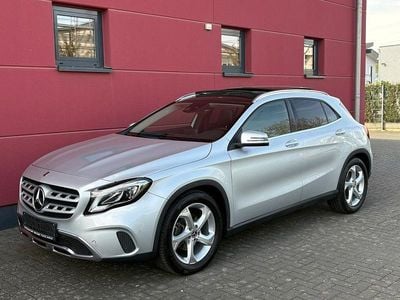 Usata Mercedes GLA180 Urban 122 CV (89 kW) 2019 Argento SUV