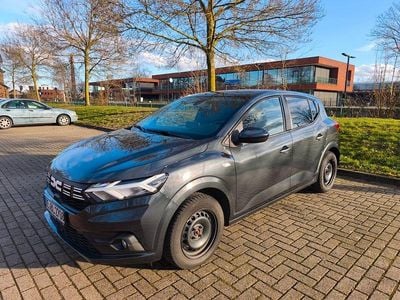 Gebraucht Dacia Sandero Expression 101 PS (74 kW) 2023 Grau Limousine