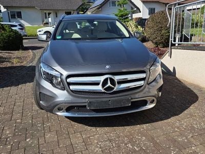 Mercedes GLA180
