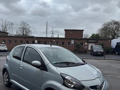 Usata Toyota Aygo 68 CV (50 kW) 2007 Blu Utilitaria