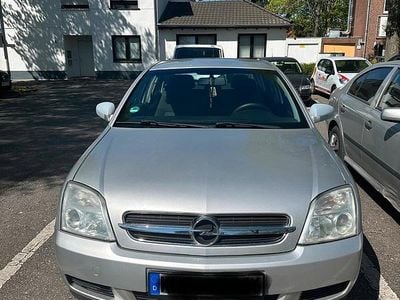 Begagnad Opel Vectra 146 HK (107 kW) 2003 Silver Sedan
