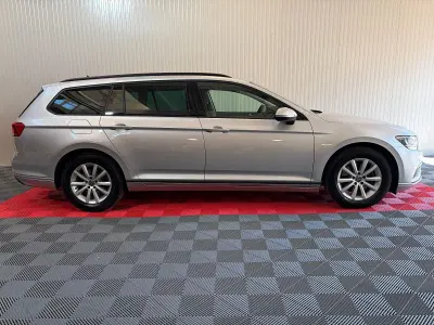 Gebraucht VW Passat 150 PS (110 kW) 2020 Silber Kombi