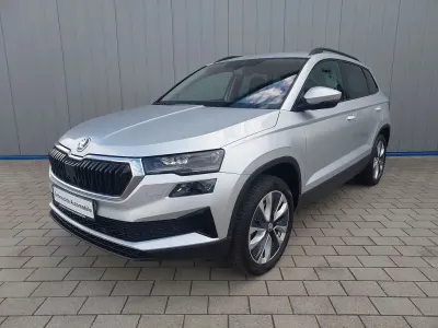 Gebraucht Skoda Karoq 150 PS (110 kW) 2023 Silber SUV
