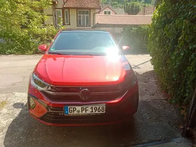 Gebraucht VW Taigo R-line 150 PS (110 kW) 2022 Rot SUV