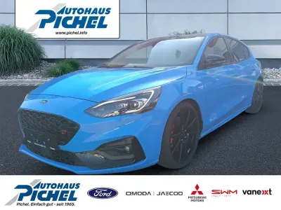 Usata Ford Focus ST 280 CV (205 kW) 2022 Blu Berlina