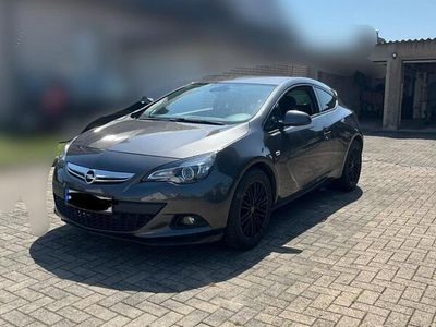 Opel Astra GTC