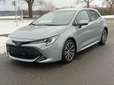Grau Gebraucht 2023 Toyota Corolla Hybrid Team Limousine | 11.900 €