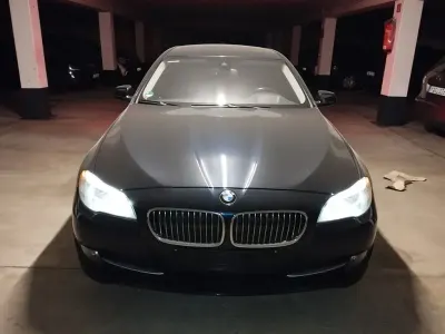 Gebraucht BMW 530 258 PS (189 kW) 2012 Blau Kombi