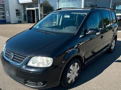 Second-hand VW Touran 109 CP (80 kW) 2006 Negru Monovolum