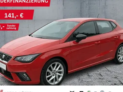 Używany Seat Ibiza FR-Line 95 KM (69 kW) 2023 Czerwony Hatchback
