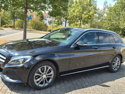 Gebraucht Mercedes C220 170 PS (125 kW) 2014 Schwarz Kombi