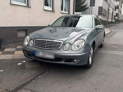 Mercedes E280
