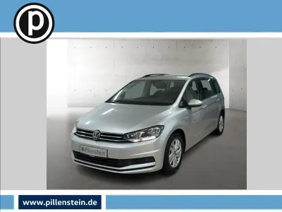 Gebraucht VW Touran Comfortline 150 PS (110 kW) 2021 Silberreflexsilber Van / Kleinbus