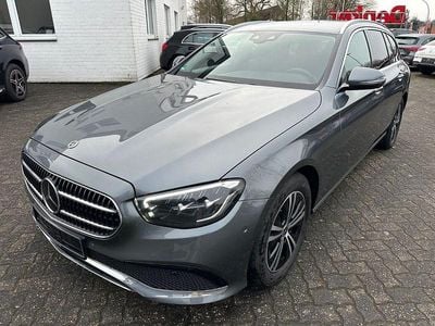 Gebraucht Mercedes E220 Avantgarde 194 PS (142 kW) 2021 Grau Limousine