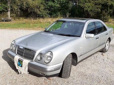 Mercedes 240