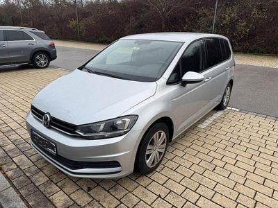 Gebraucht VW Touran Comfortline 110 PS (80 kW) 2016 Silber Van / Kleinbus
