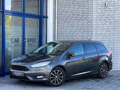 gebraucht Ford Focus Turnier Business*NAVI*LH*BLUET*AHK*PDC*SHZ