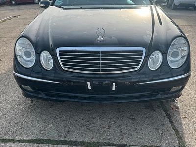 Mercedes E320