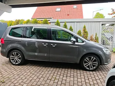 Gebraucht VW Sharan Highline 170 PS (125 kW) 2011 Grau Van / Kleinbus