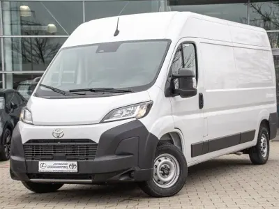 Neu Toyota Proace 140 PS (102 kW) 2026 Icy white Van / Kleinbus