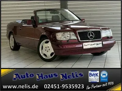 Gebraucht Mercedes E220 AMG 150 PS (110 kW) 1997 Rot Cabrio