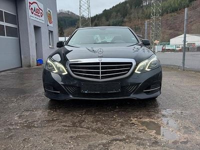 Schwarz Gebraucht 2013 Mercedes E300 Limousine | 11.700 € (Teuer)