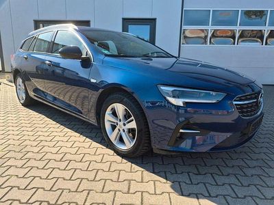 Second-hand Opel Insignia Elegance 174 CP (127 kW) 2023 Albastru Break