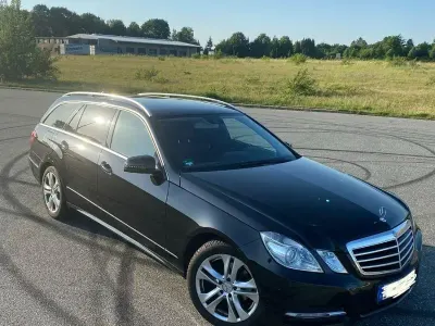 Gebraucht Mercedes E200 Avantgarde 184 PS (135 kW) 2012 Schwarz Kombi