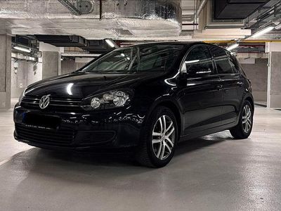 Gebraucht VW Golf VI Comfortline 122 PS (89 kW) 2011 Schwarz Kleinwagen