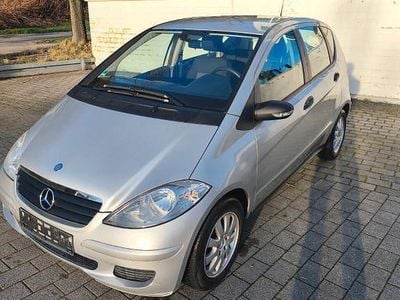 Gebraucht Mercedes A150 Classic 95 PS (69 kW) 2005 Silber Van / Kleinbus