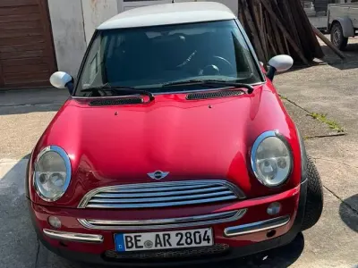 Używany Mini Cooper 116 KM (85 kW) 2003 Czerwony Hatchback