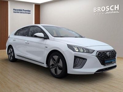 Gebraucht Hyundai Ioniq Style 141 PS (103 kW) 2021 Polar white Kleinwagen