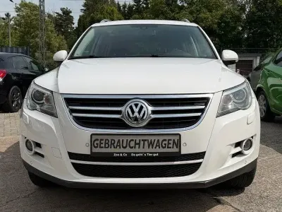 Gebraucht VW Tiguan Team 140 PS (102 kW) 2010 Weiß SUV