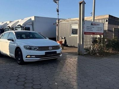 Gebraucht VW Passat Comfortline 150 PS (110 kW) 2018 Weiß Kombi