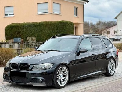 Gebraucht BMW 320 M Sport 177 PS (130 kW) 2010 Schwarz Kombi
