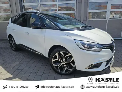 Gebraucht Renault Grand Scénic IV Techno 140 PS (102 kW) 2023 Weiss qnc+schwarz gne Van / Kleinbus