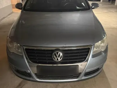 Gebraucht VW Passat 110 PS (80 kW) 2009 Blau Kombi