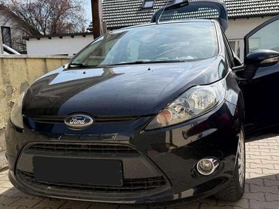 Gebraucht Ford Fiesta Trend 95 PS (69 kW) 2012 Schwarz Kleinwagen