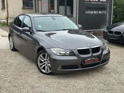 Gebraucht BMW 320 150 PS (110 kW) 2006 Grau Limousine