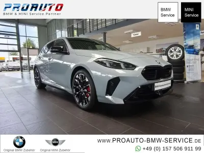 Gebraucht BMW M1 M Sport 300 PS (220 kW) 2025 Brooklyn grau Coupé