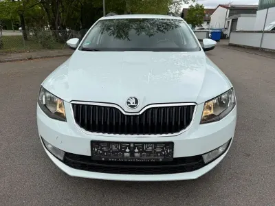 Używany Skoda Octavia Ambition 110 KM (80 kW) 2016 Biały Kombi
