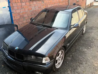 Gebraucht BMW 323 170 PS (125 kW) 1995 Schwarz Limousine