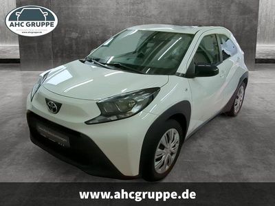 Gebraucht Toyota Aygo X Play 72 PS (52 kW) 2022 Weiss SUV