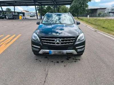 Gebraucht Mercedes ML350 258 PS (189 kW) 2012 Schwarz SUV