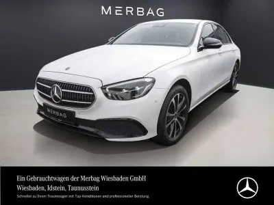 Second-hand Mercedes E300 Avantgarde 306 CP (225 kW) 2022 Alb Berlinǎ