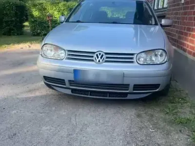 Gebraucht VW Golf IV 105 PS (77 kW) 2001 Silber Kleinwagen