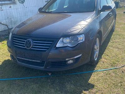 Gebraucht VW Passat 140 PS (102 kW) 2006 Braun Limousine