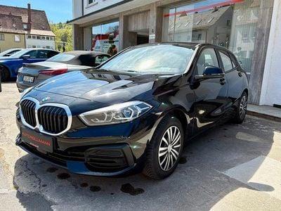 Second-hand BMW 118 Advantage 136 CP (100 kW) 2023 Negru Hatchback