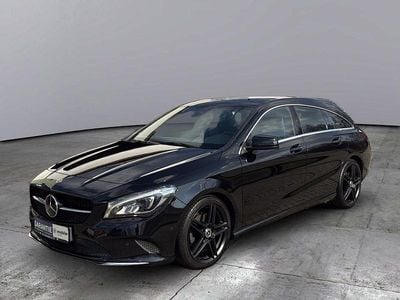 Gebraucht Mercedes CLA220 Shooting Brake 184 PS (135 kW) 2017 Schwarz Kombi